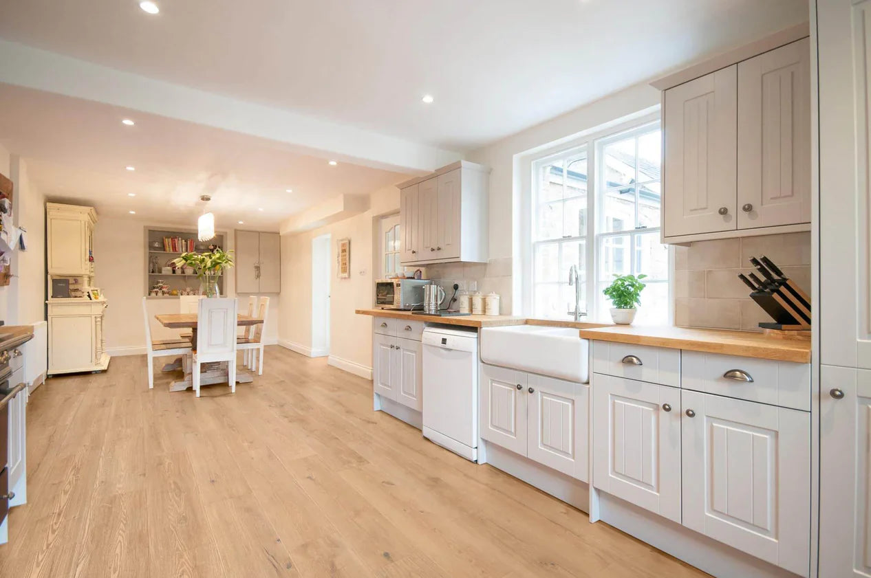 LVT