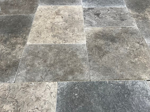 Belgravia Grey Tumbled Limestone 600 x Free Length x 15mm